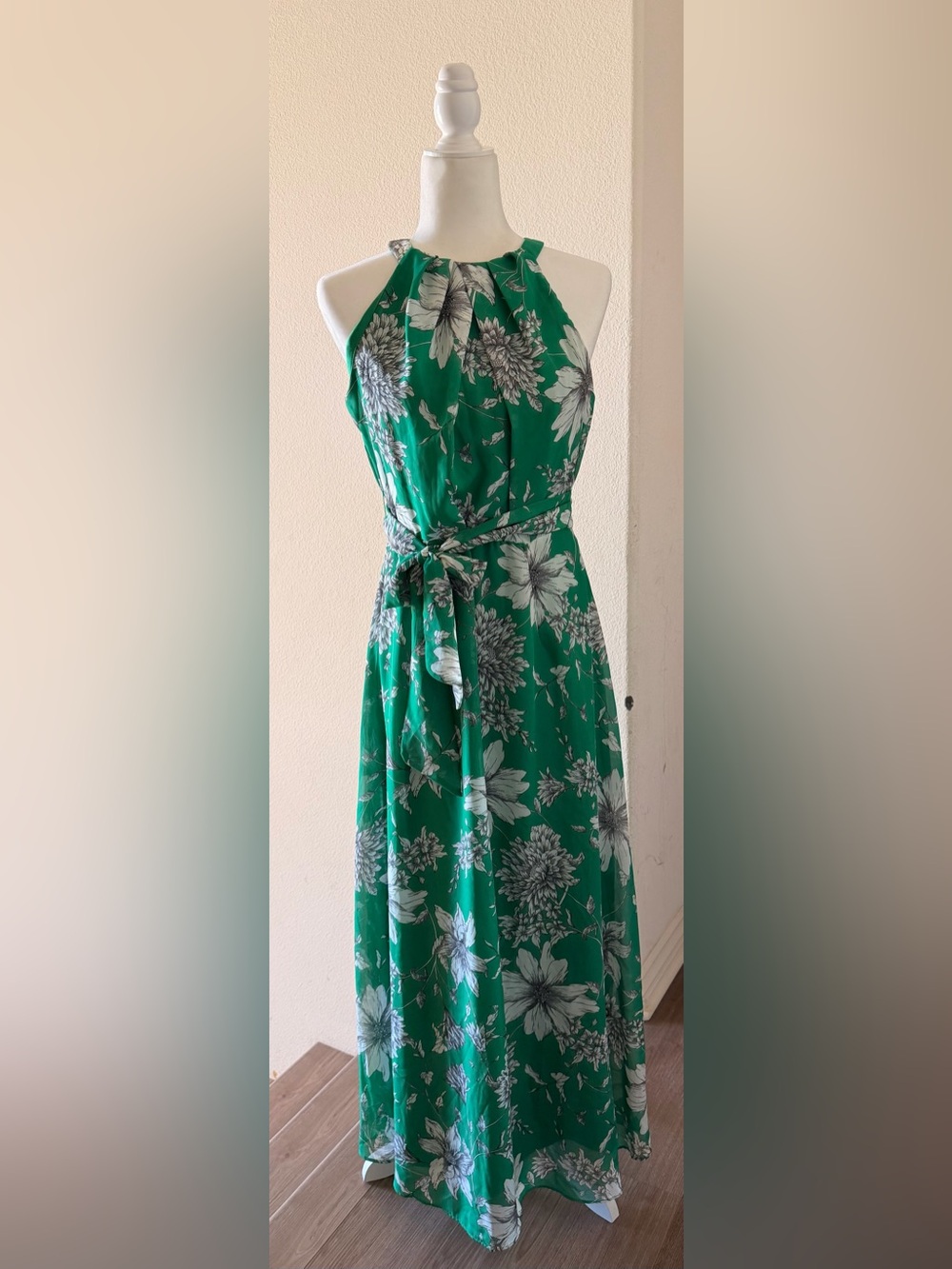 R&K Green Floral Tie-Waist Maxi Dress